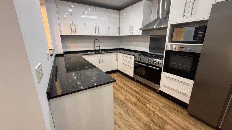 Casa independiente en una sola planta en Coín