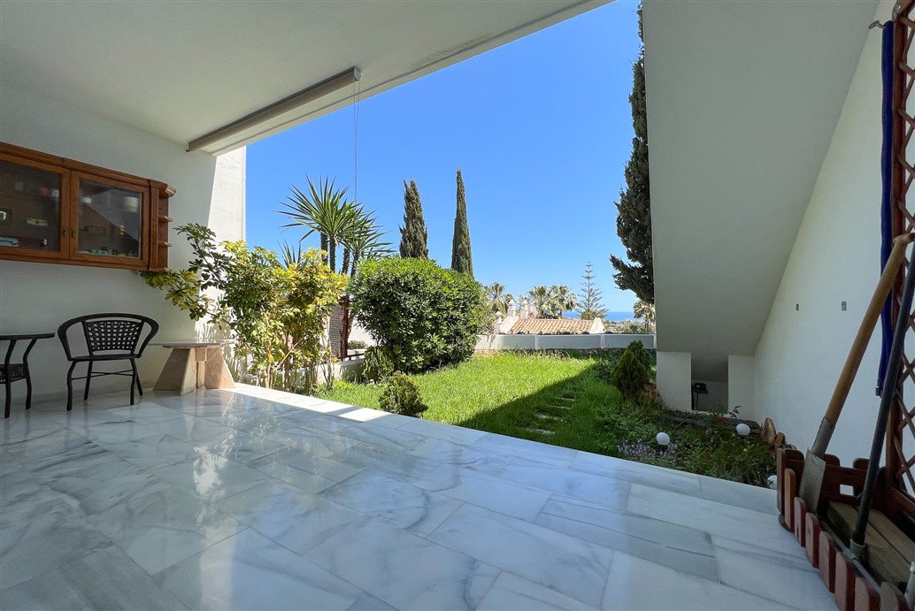 Terraza y jardín privado de GV-147