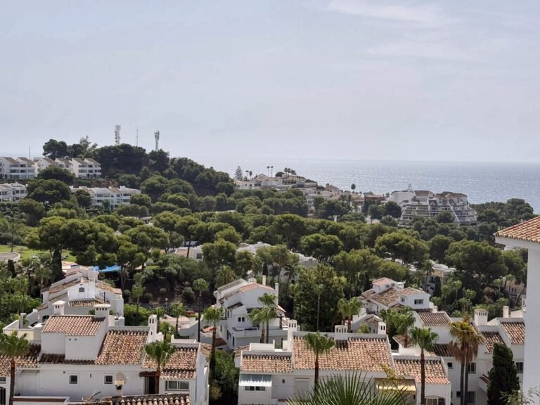 Apartamento reformado con vistas al mar en Riviera del Sol en Calle Urano, Riviera del Sol