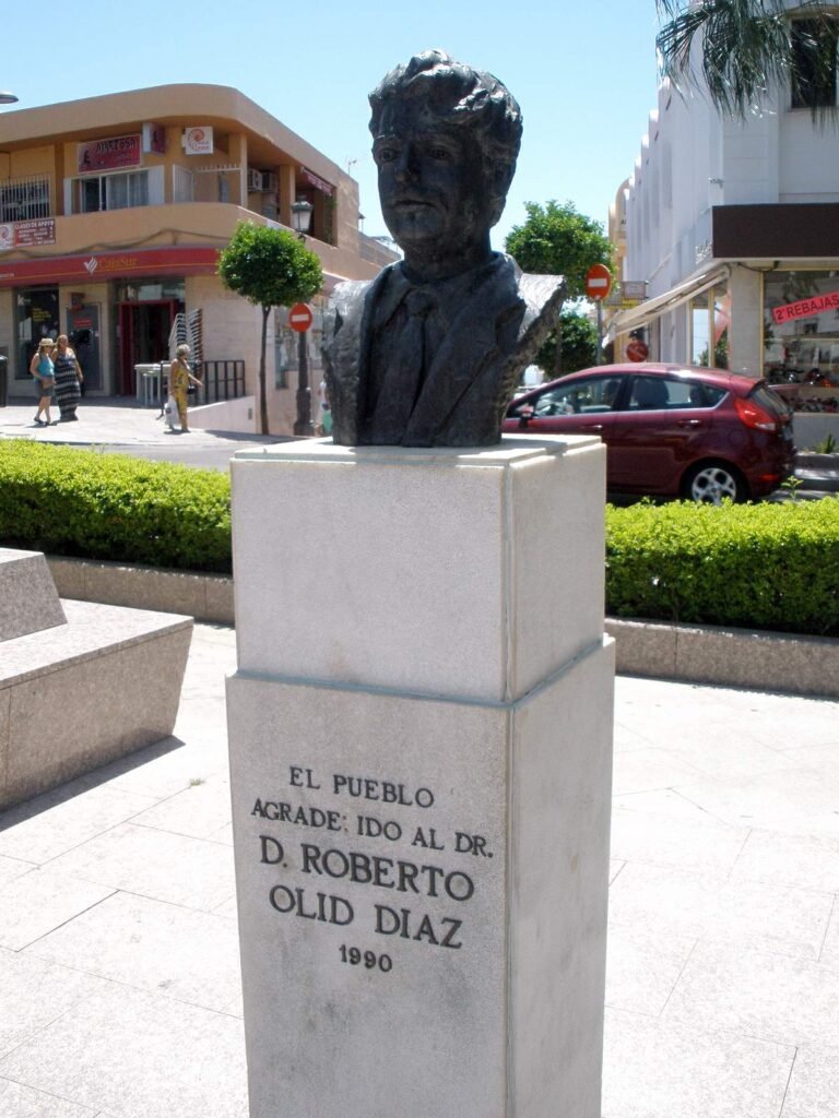 Parcela urbana con proyecto para 12 viviendas en Arroyo de la Miel en Calle Velarde 127, Arroyo de la Miel, Benalmádena